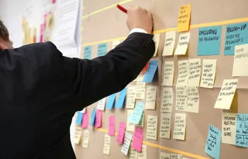 Nicolas Bergeret, DRH de l'EDC Paris Business School : « Il faut tout formaliser » : le défi du management d’équipes géographiquement dispersées