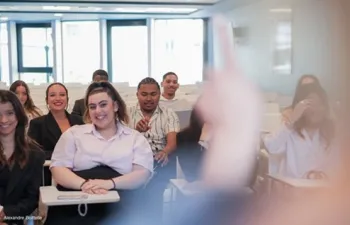 que faire apres un bts communication